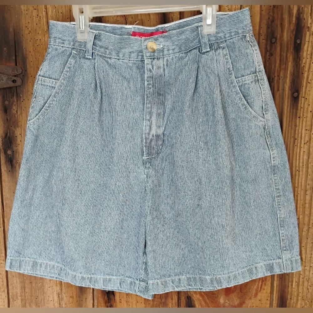 Gloria Vanderbilt Light Blue Pinstripe Denim Bermuda Shorts